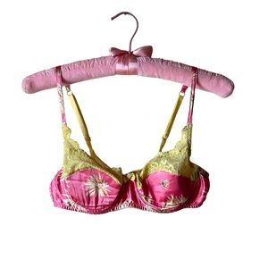 My favorite Y2K Victoria Secret Silk Daisy Lace Bra | bra | lingerie | VS | silk